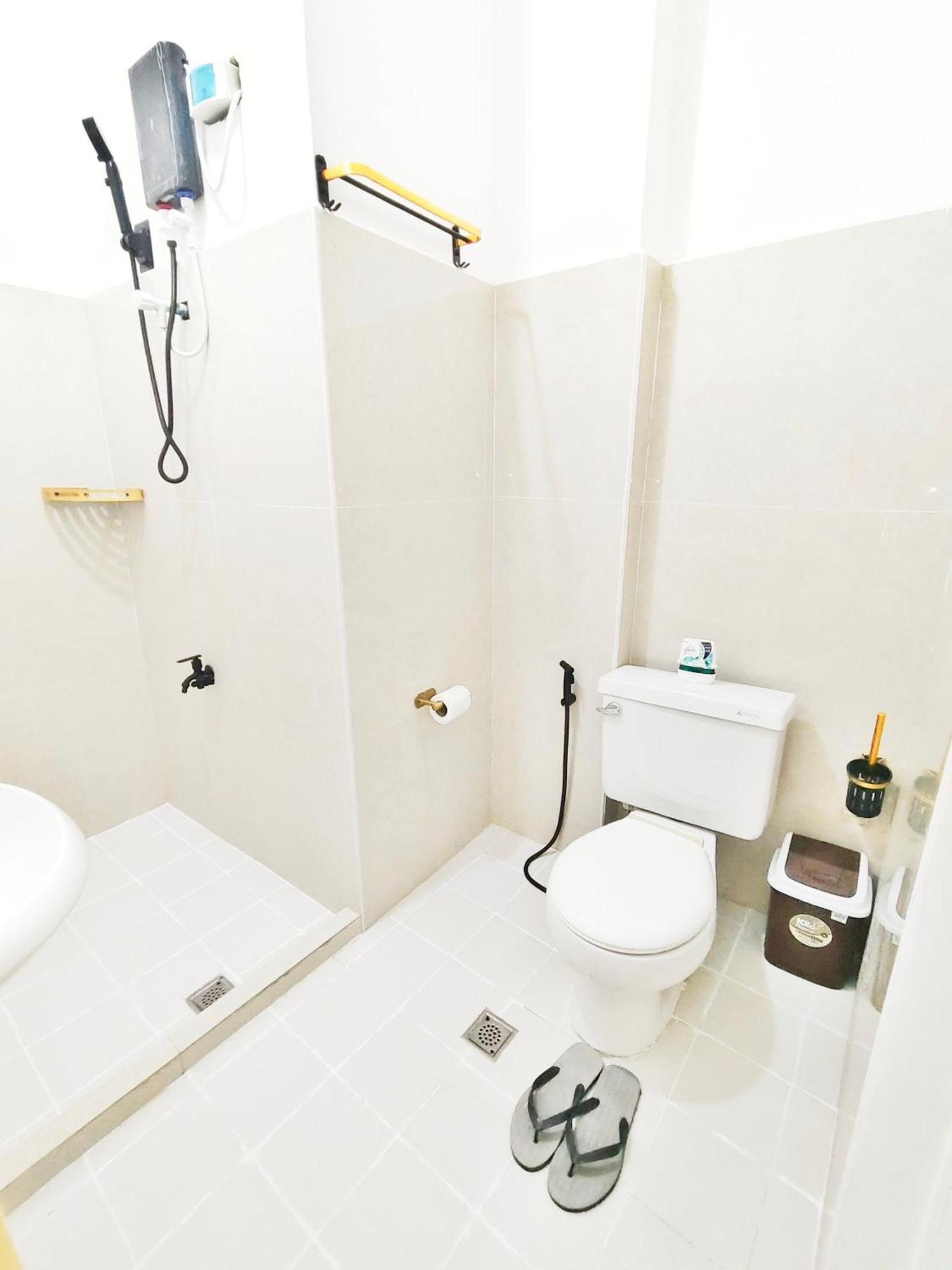 Mactan Airport Hostel At Aashvi Cozy Cabin มักตัน ภายนอก รูปภาพ
